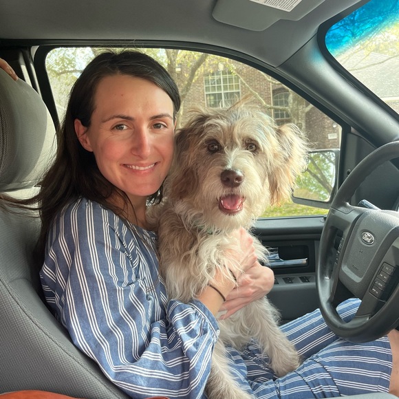 Meet your Posher, Carissa - Picture 3 of 4